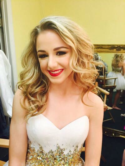 chloe lukasiak idade